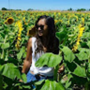 Meet your Posher, Courtney